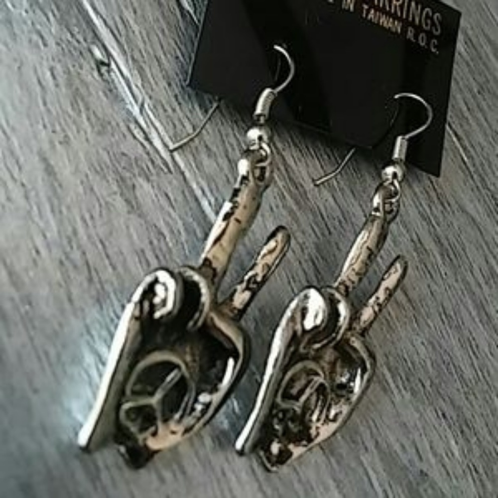PEACE OUT Earrings - Picture 3 of 4